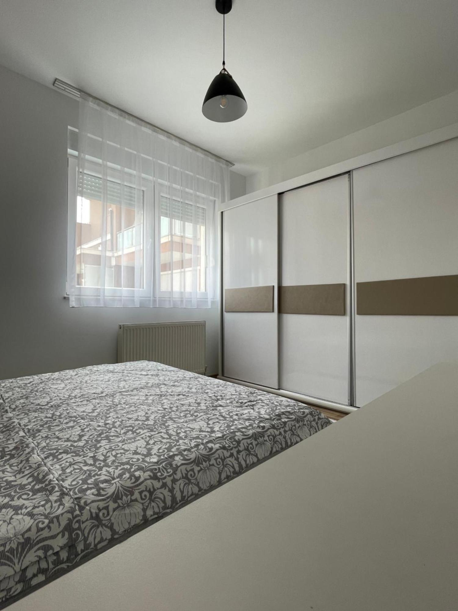 Entire Apartment - Near The Center Pristina Esterno foto